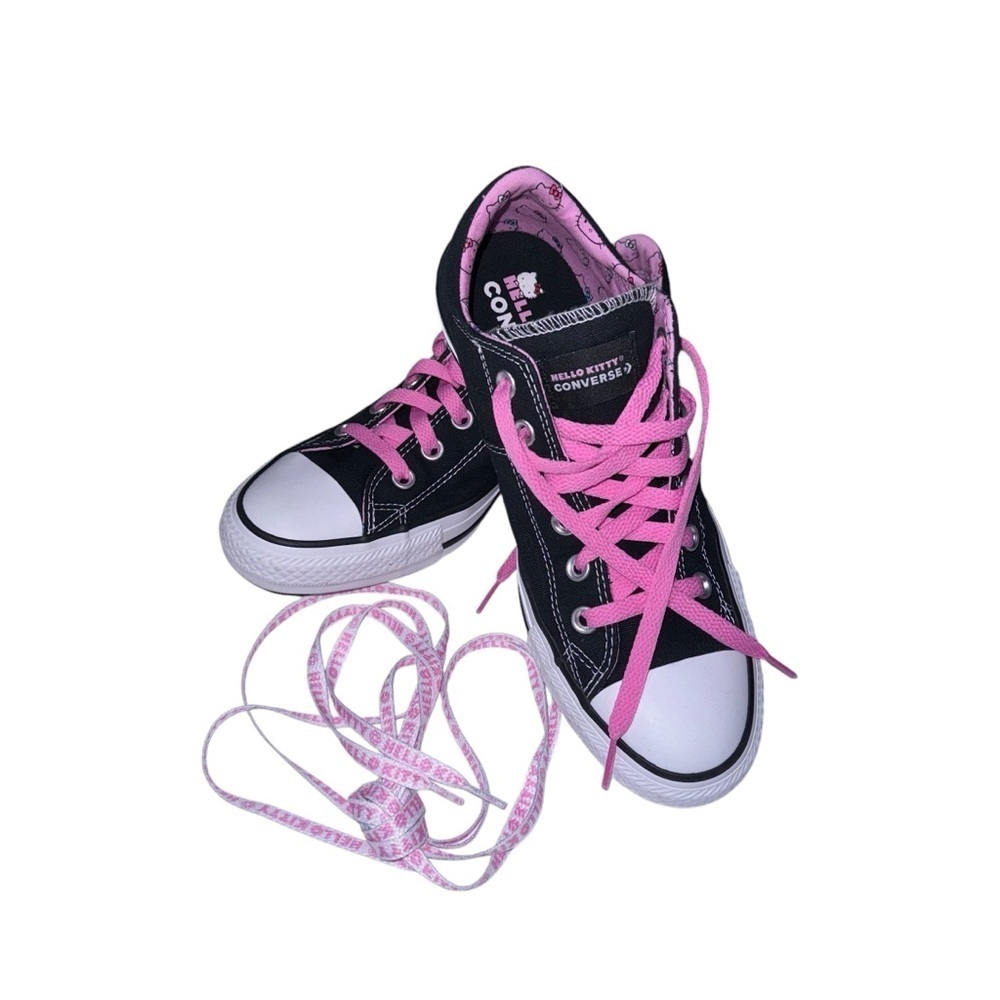 Converse X Hello Kitty (NWT) RARE, Limited Edition, Women’s Size 9 - Picture 2 of 13
